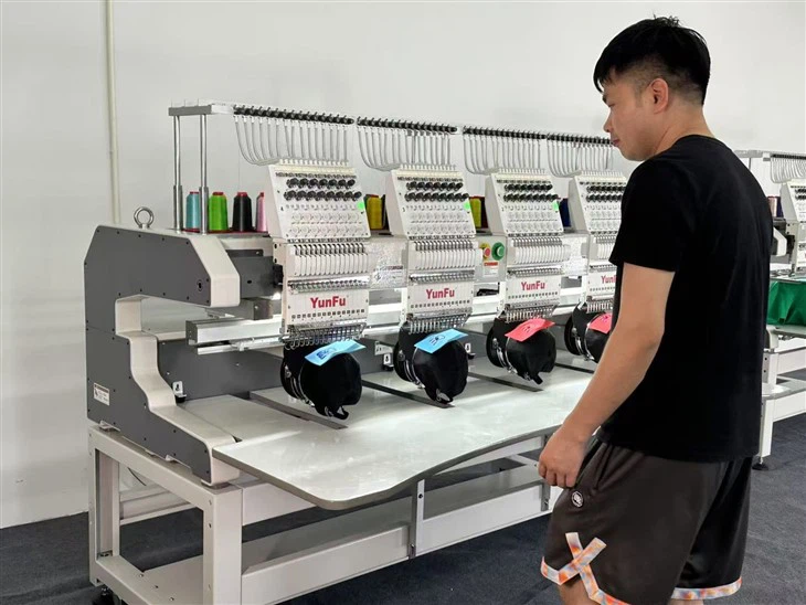 Highly Recommended 4-head 15 Needles Embroidery Machine For Small Business high quality