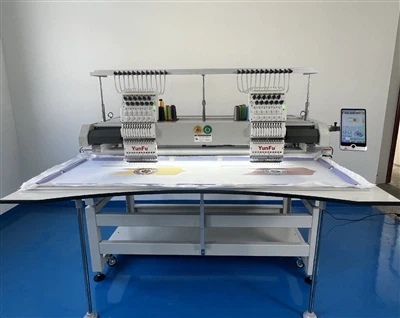 Veľkoplošný-vyšívací stroj s 2 hlavami